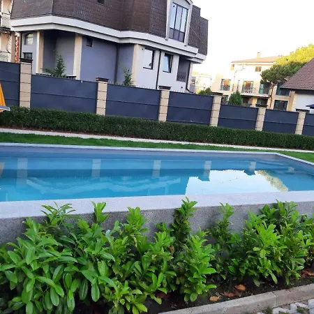 Deluxe 5 Apartamento *